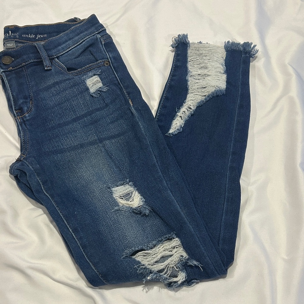 New York & Company Distressed Ankle Jeans in Dark Blue
